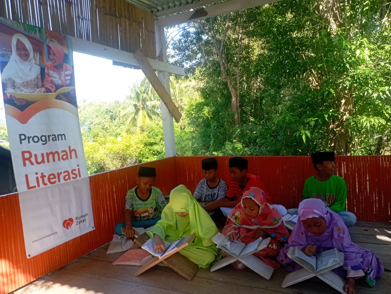 KEGIATAN PEMBINAAN IQRA dan TAHSIN DI TPA RUMAH LITERASI